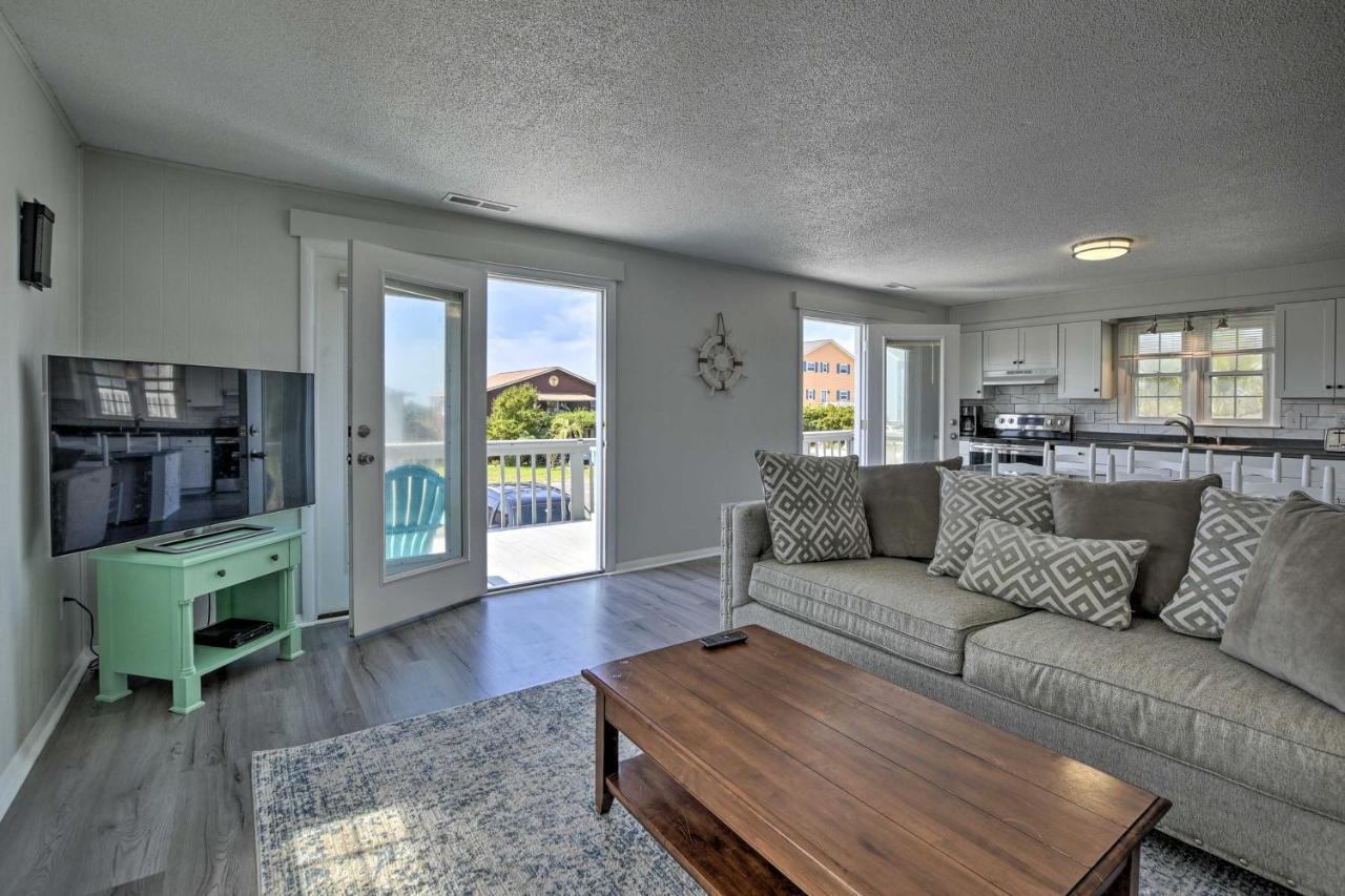 Oak Island Beach Abode With Deck Walk To Shore! Dış mekan fotoğraf