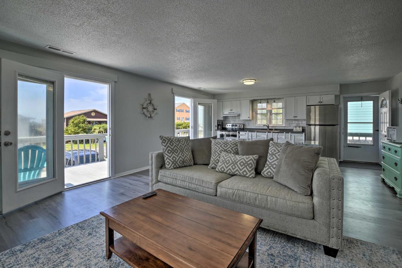 Oak Island Beach Abode With Deck Walk To Shore! Dış mekan fotoğraf